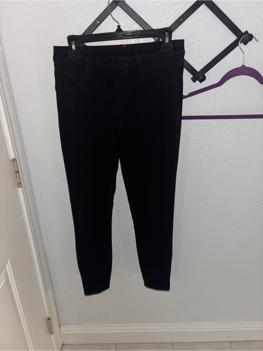 SPANX Black Pull-On Skinny Ankle Pants Women’s Size M Stretch High Rise - Picture 2 of 4